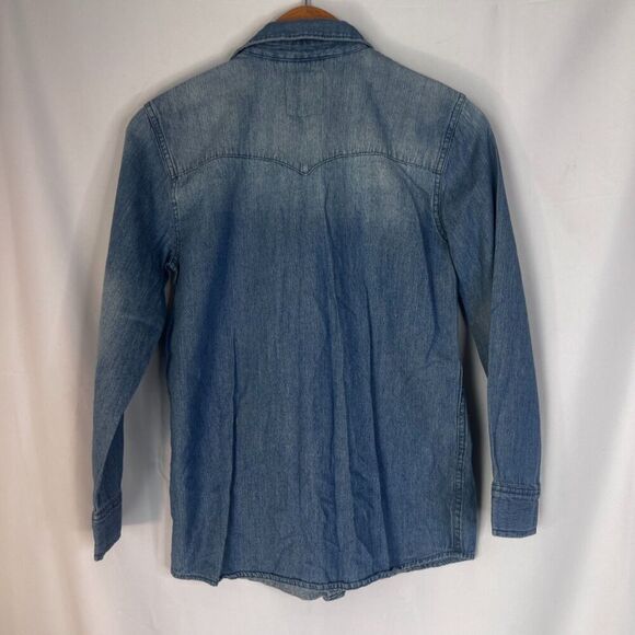 Levis Denim Blue Jean Button Up Cotton Shirt Youth Size Medium 10-12 YRS - Picture 2 of 9